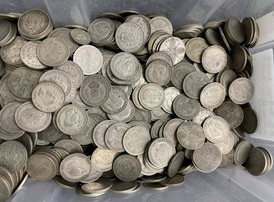 Monede străine amestecate în loturi mari